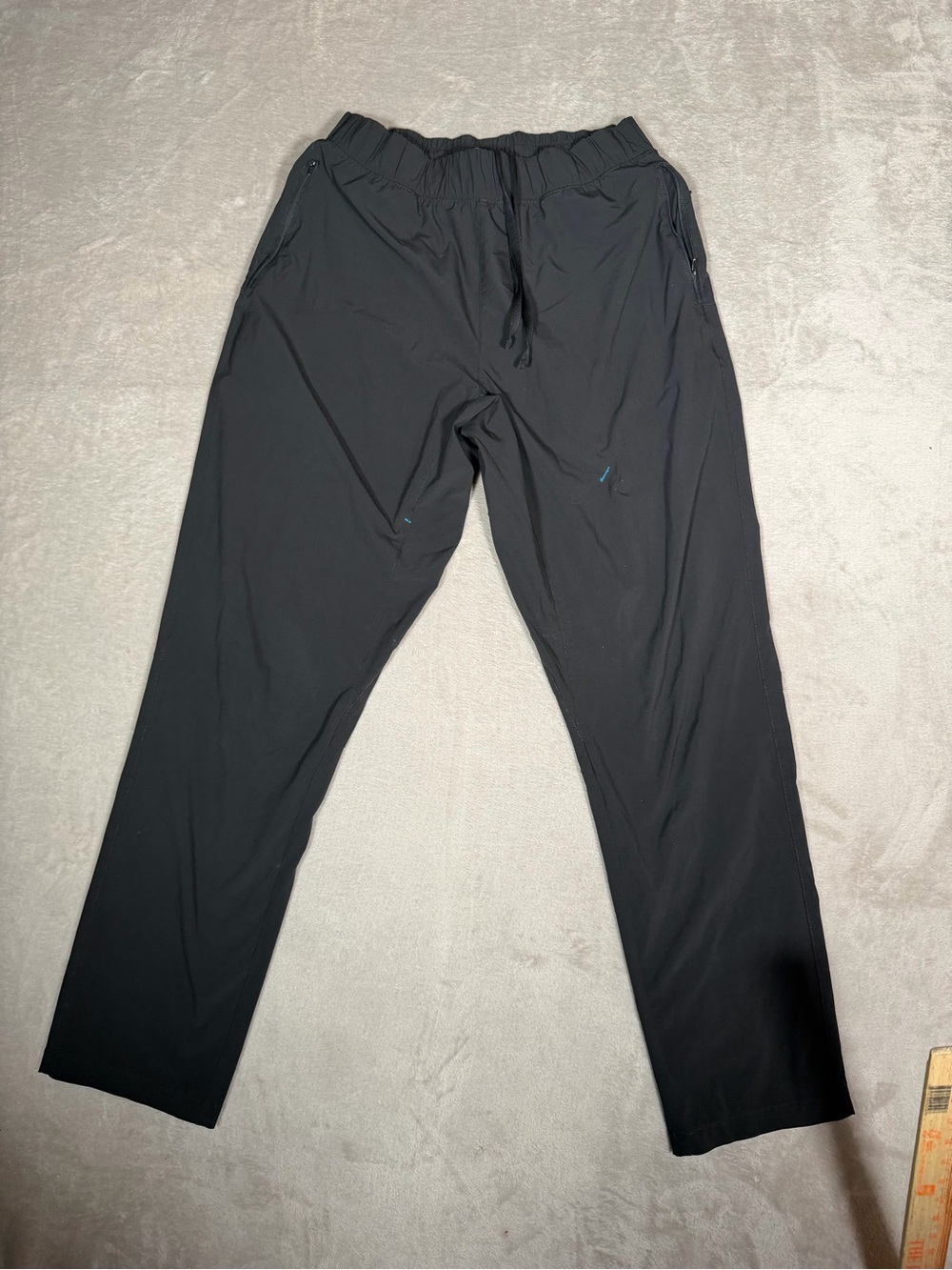 ALO Yoga Black Elastic Waist Drawstring Pants